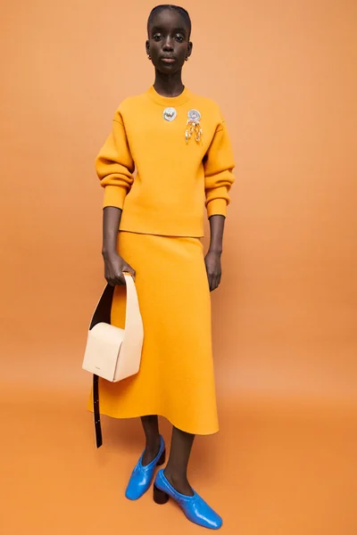 Look 8